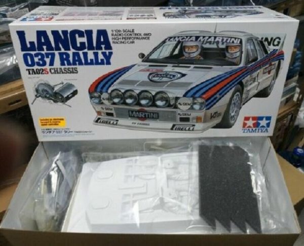 Tamiya 58654A Lancia 037 Rally (TA02-S)